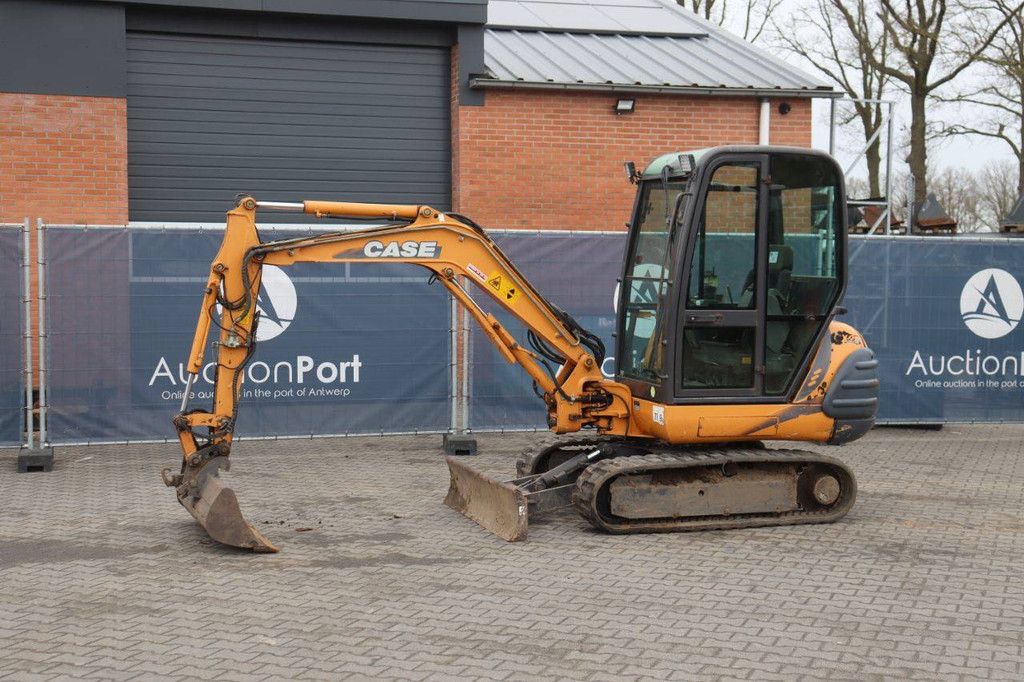 Rupsgraafmachine Case 28 CAB Diesel 2003