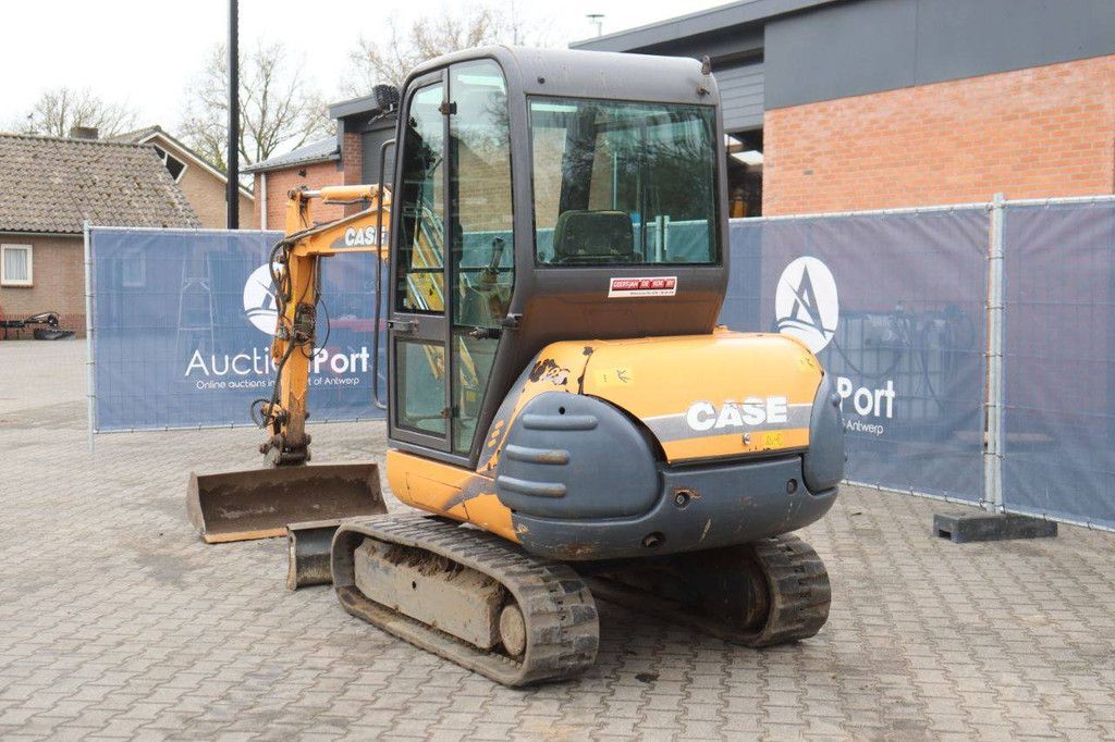 Rupsgraafmachine Case 28 CAB Diesel 2003