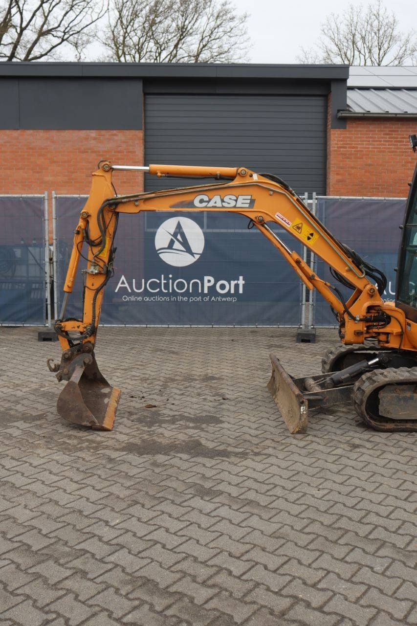 Rupsgraafmachine Case 28 CAB Diesel 2003