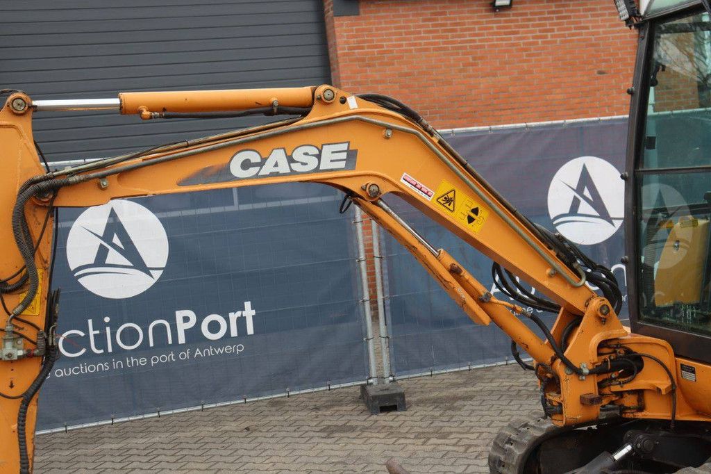 Rupsgraafmachine Case 28 CAB Diesel 2003