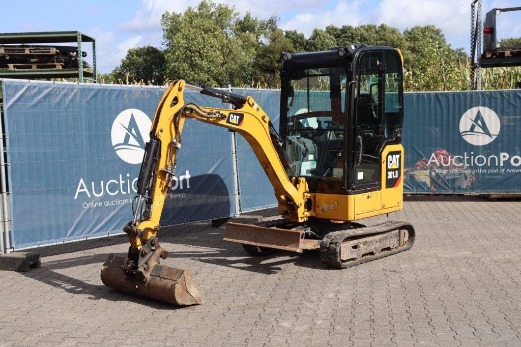 Mini excavator Caterpillar 301.8 Diesel