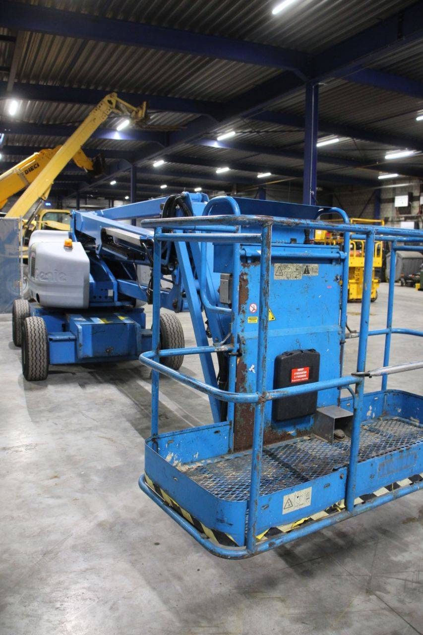 Genie Z-45/25 Gelenkteleskoparbeitsbühne, elektrisch + dieselbetrieben, 15,87 m, Baujahr 2008