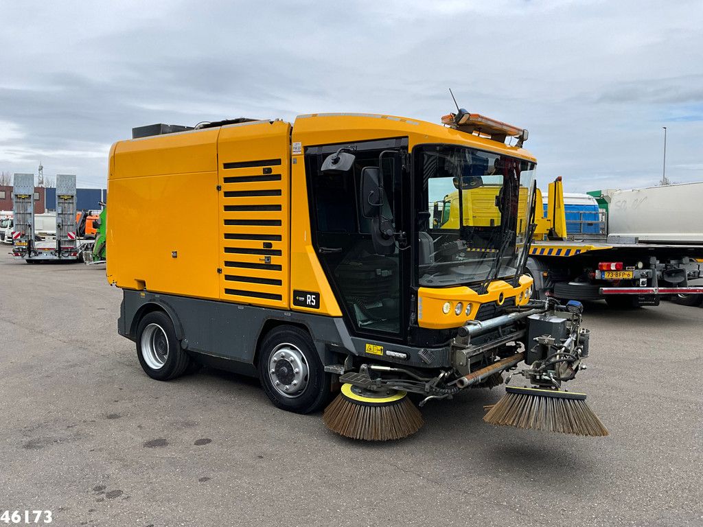 Ravo 540 with 3-rd brush