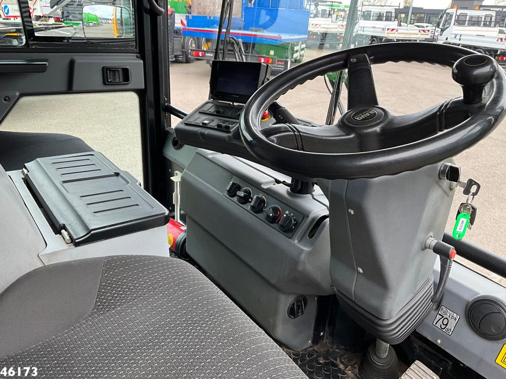 Ravo 540 with 3-rd brush