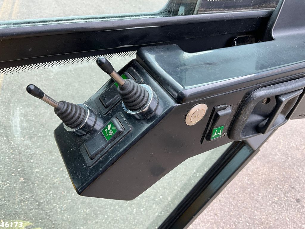 Ravo 540 with 3-rd brush