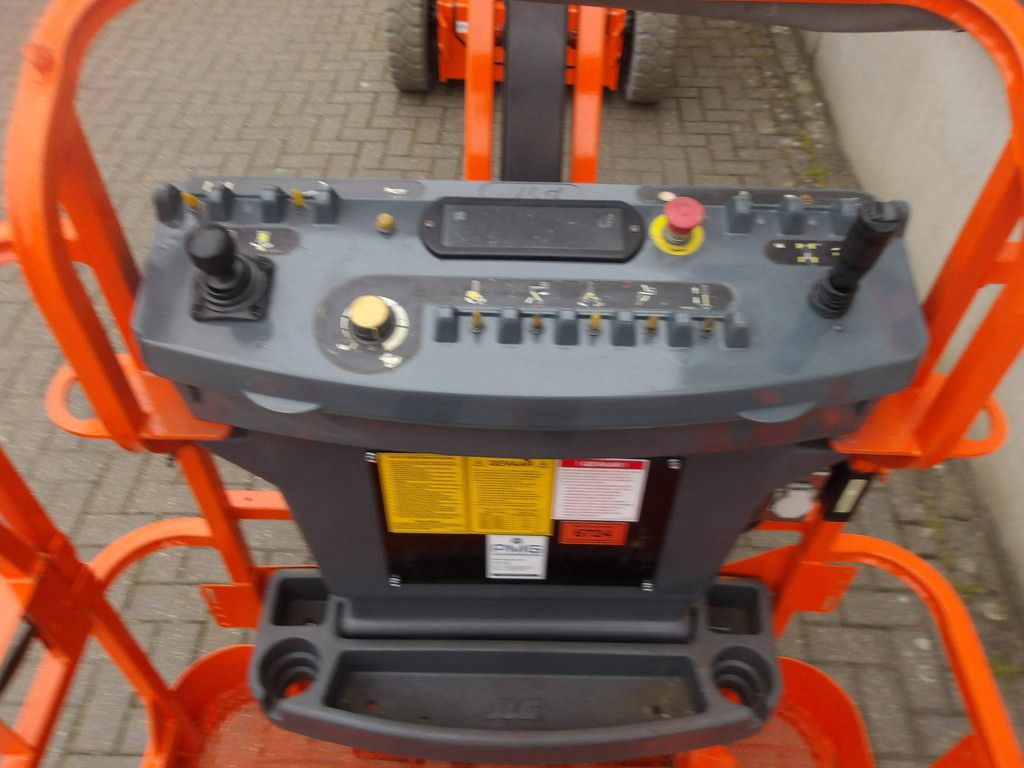 JLG E300AJP Articulated Boom Lift 11.19m Electric 2014