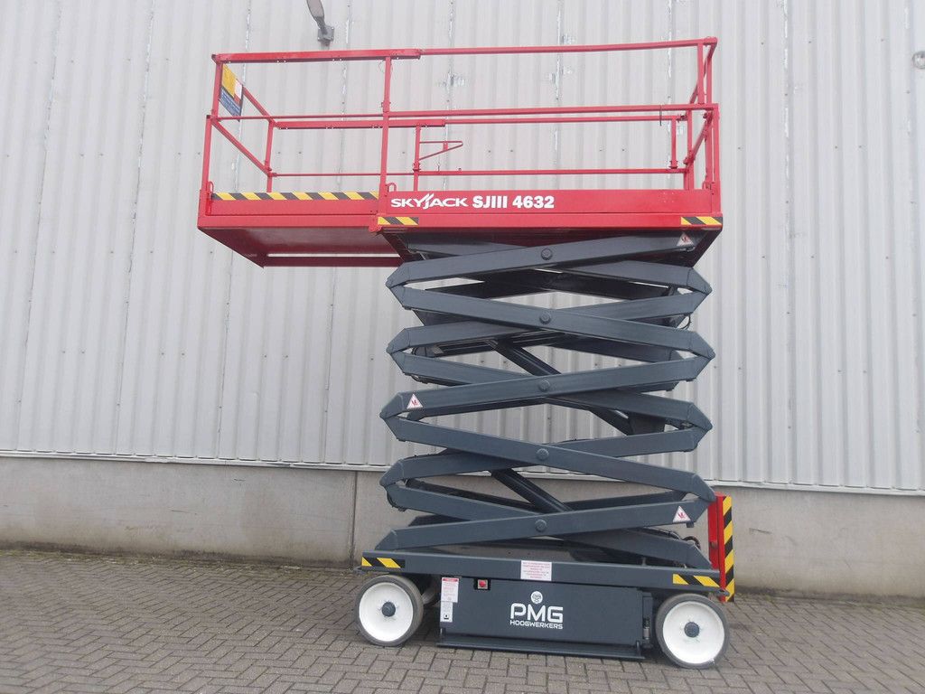 Skyjack SJ4632 Scherenhebebühne 11,75 m elektrisch 2015 auf Nieuwe Vlemmix