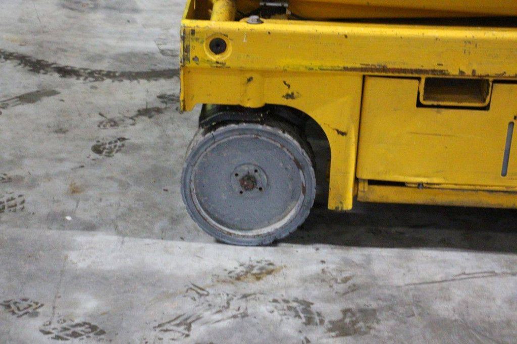 Scherenarbeitsbühne Haulotte COMPACT 10 Electric 10m 2012