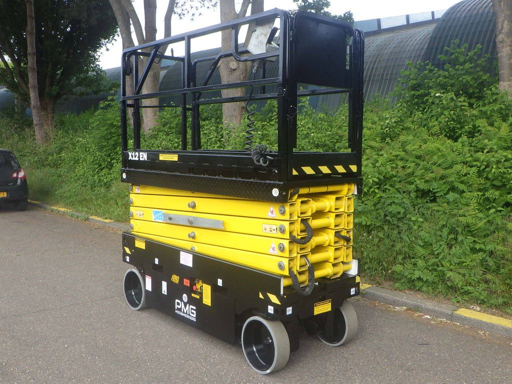 Scherenbühne Airo X12EN Elektrisch 12,10 m 2015