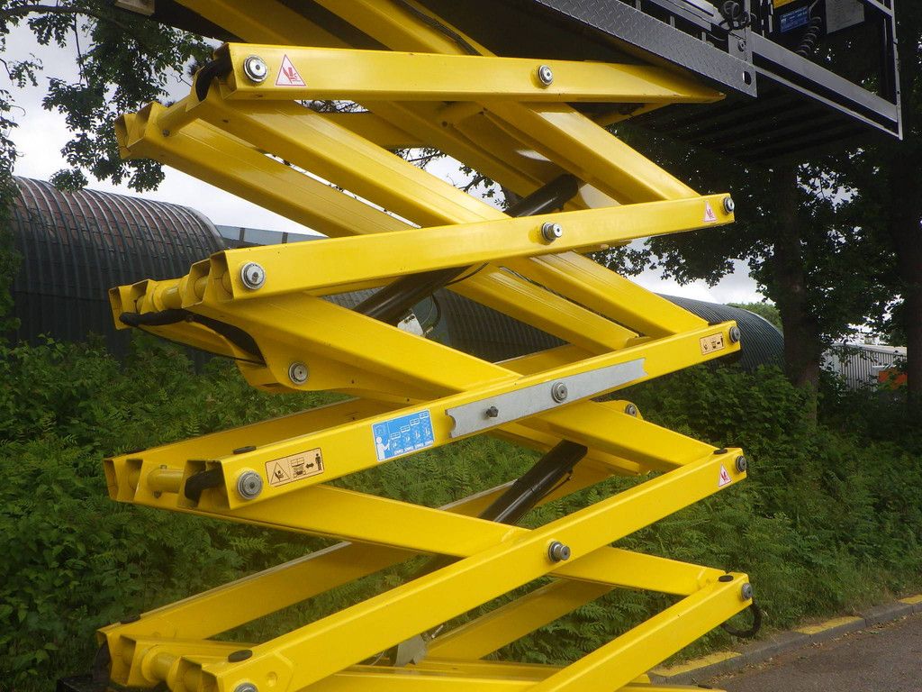 Scherenbühne Airo X12EN Elektrisch 12,10 m 2015