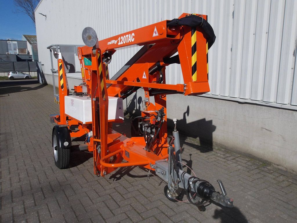 Aanhangerhoogwerker Nifty 120TAC 12.20m Elektrisch 2014