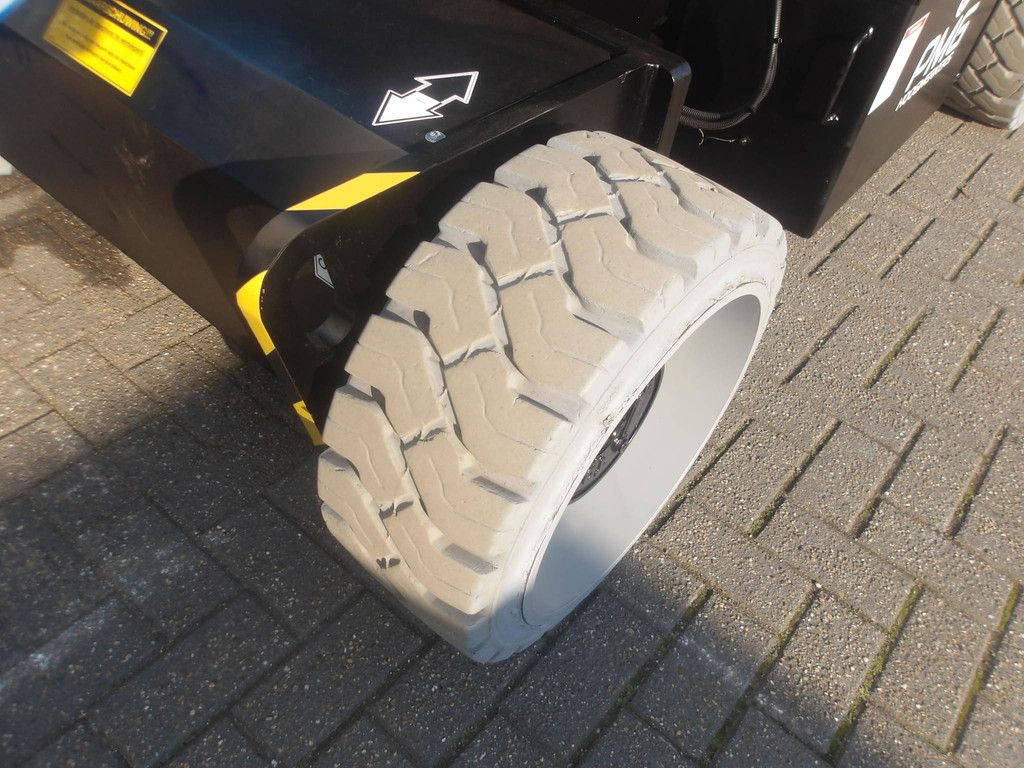 Genie Z-33/18 Gelenkteleskoparbeitsbühne 12 m elektrisch 2015