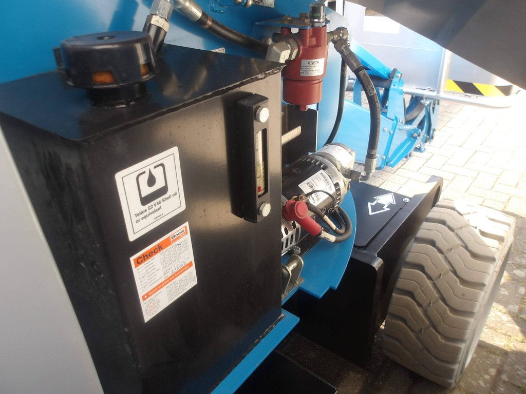 Genie Z-33/18 Gelenkteleskoparbeitsbühne 12 m elektrisch 2015