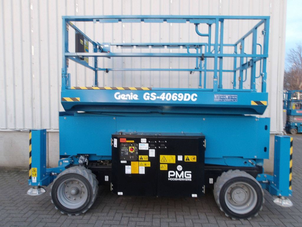 Scissor lift Genie GS-4069DC 14.12m Diesel 2024