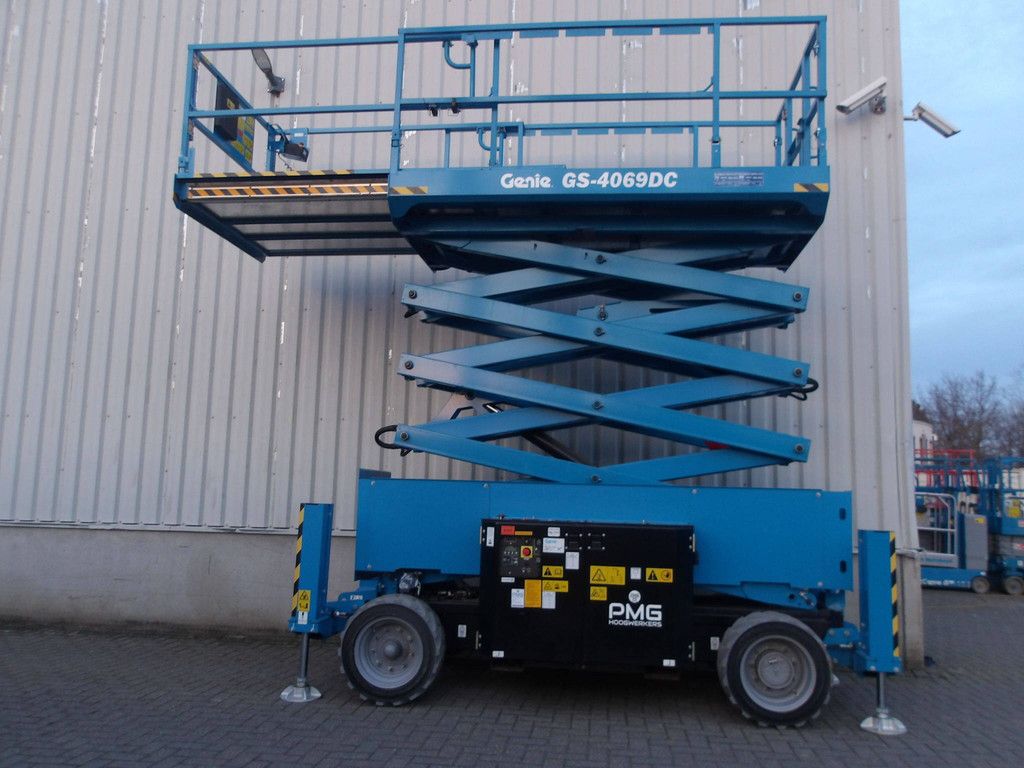 Scissor lift Genie GS-4069DC 14.12m Diesel 2024