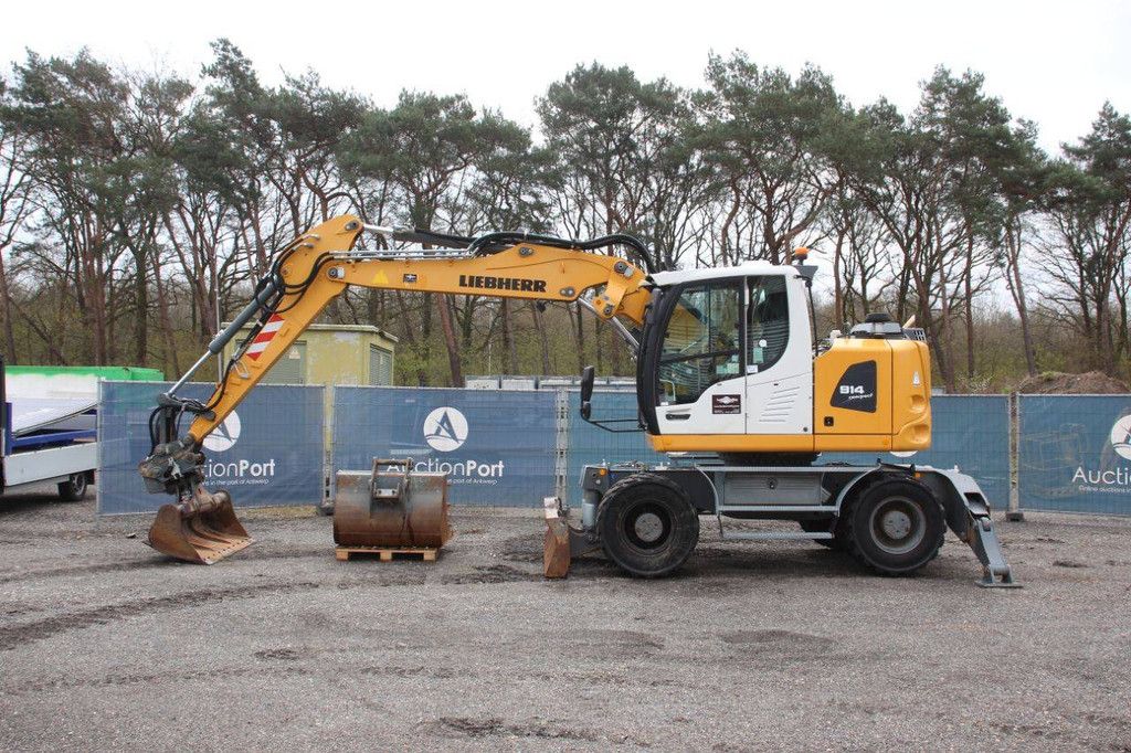 Liebherr A 914 Compact Litronic Diesel Wheel Excavator 2017