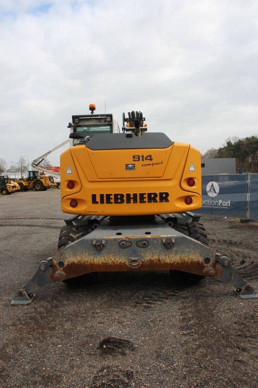 Liebherr A 914 Compact Litronic Diesel Wheel Excavator 2017