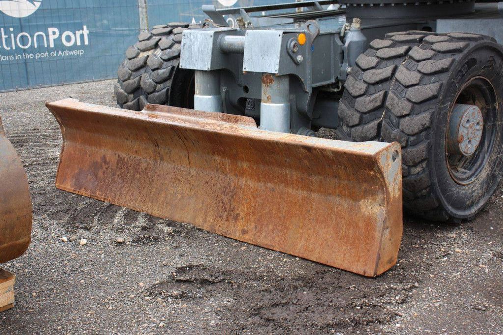 Liebherr A 914 Compact Litronic Diesel Wheel Excavator 2017