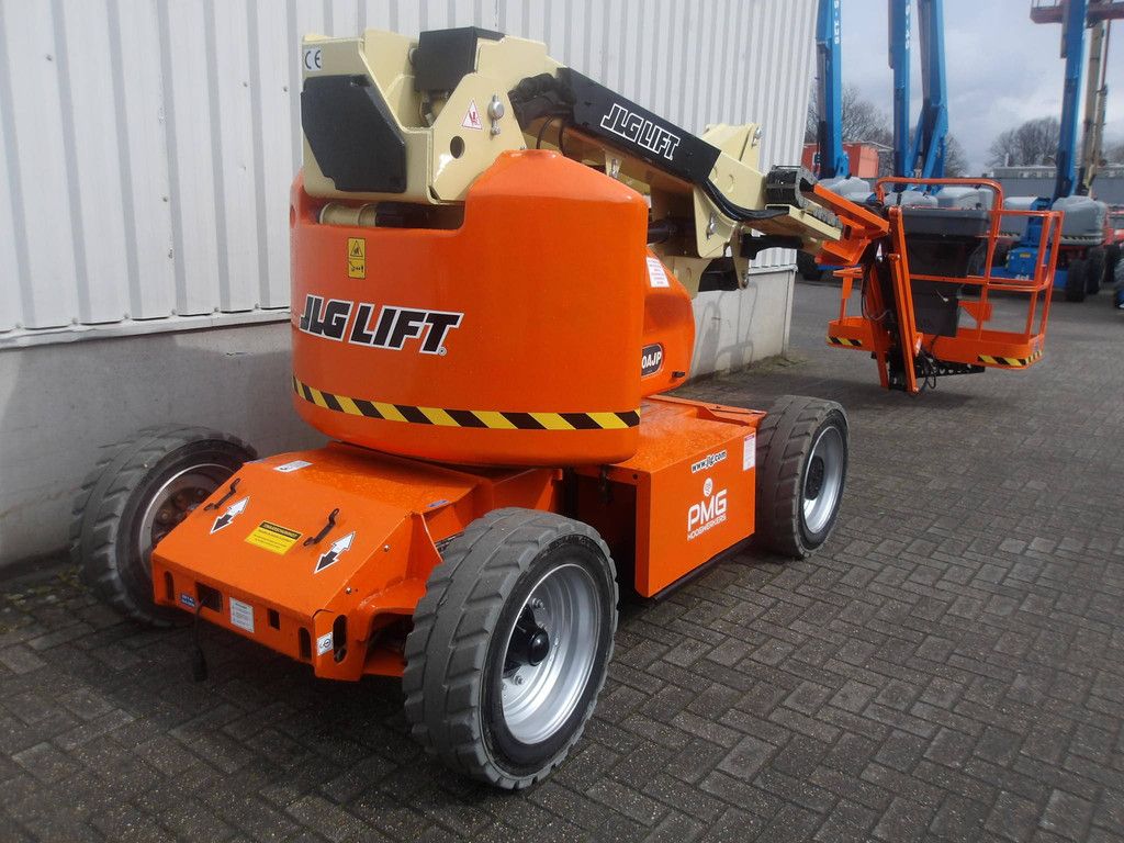 Kniktelescoophoogwerker JLG E400AJPN 14.19m Elektrisch 2014