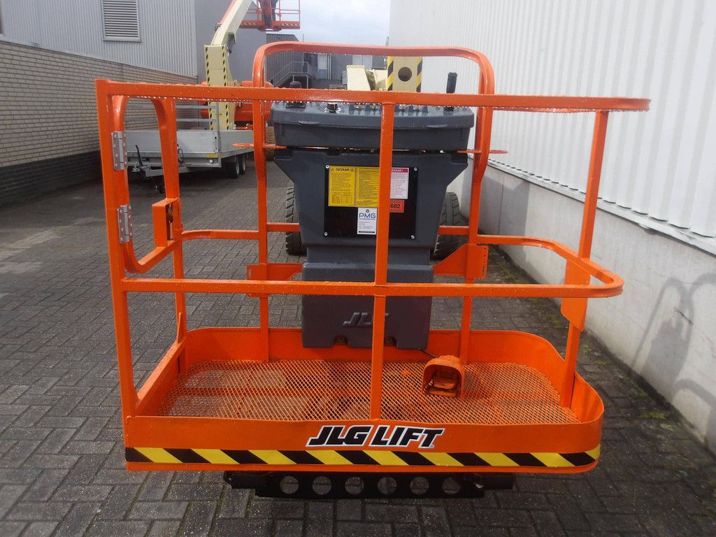Kniktelescoophoogwerker JLG E400AJPN 14.19m Elektrisch 2014