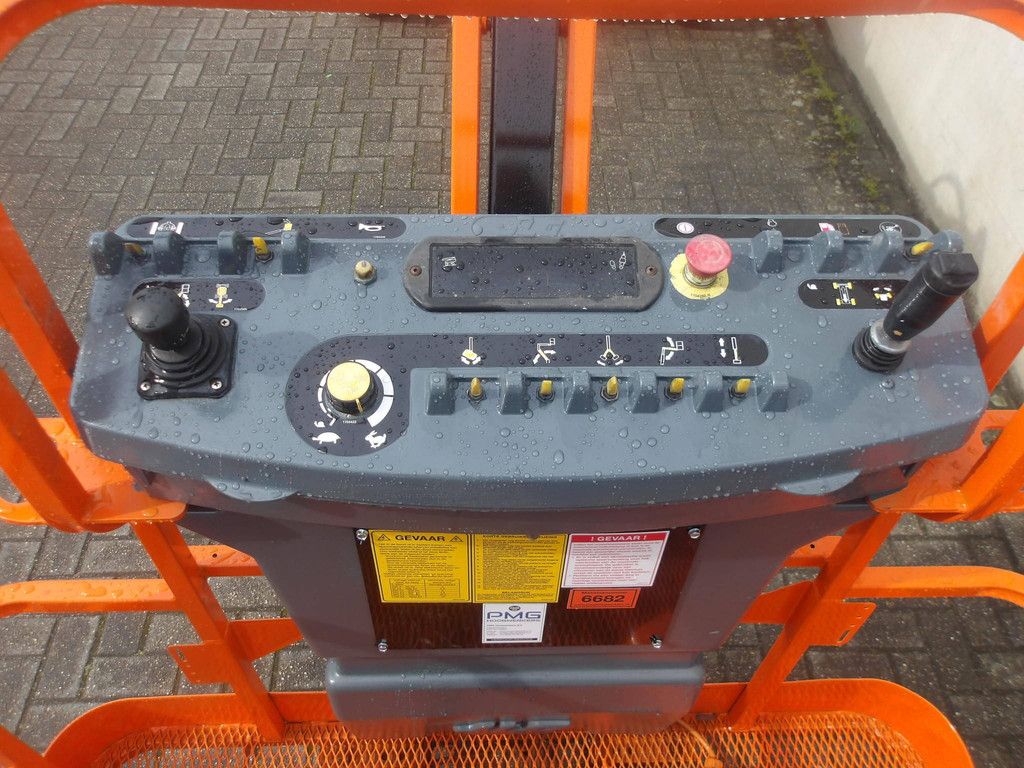 Kniktelescoophoogwerker JLG E400AJPN 14.19m Elektrisch 2014