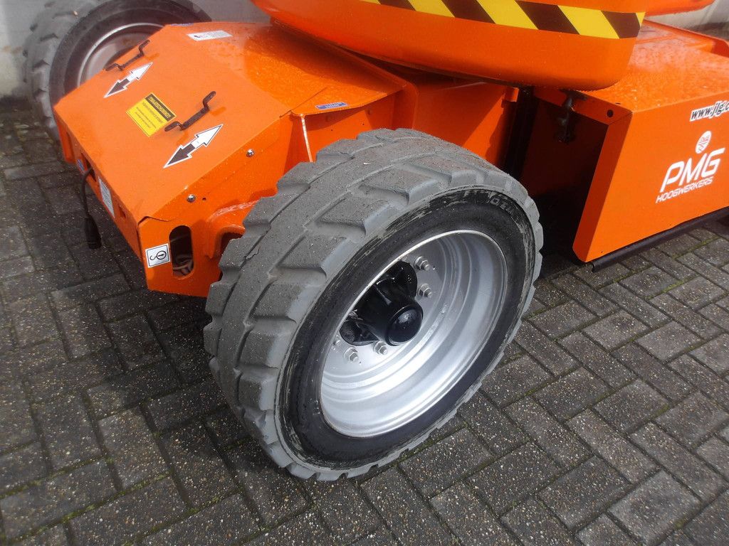 Kniktelescoophoogwerker JLG E400AJPN 14.19m Elektrisch 2014