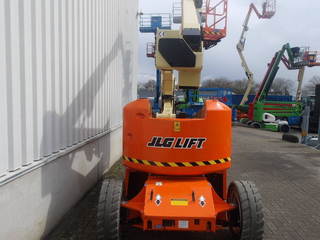 Kniktelescoophoogwerker JLG E400AJPN 14.19m Elektrisch 2014