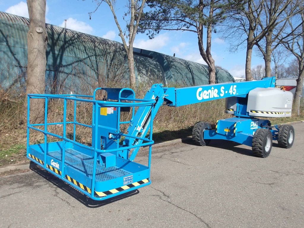 Genie S-45 Teleskoparbeitsbühne 15,72 m Diesel 2015