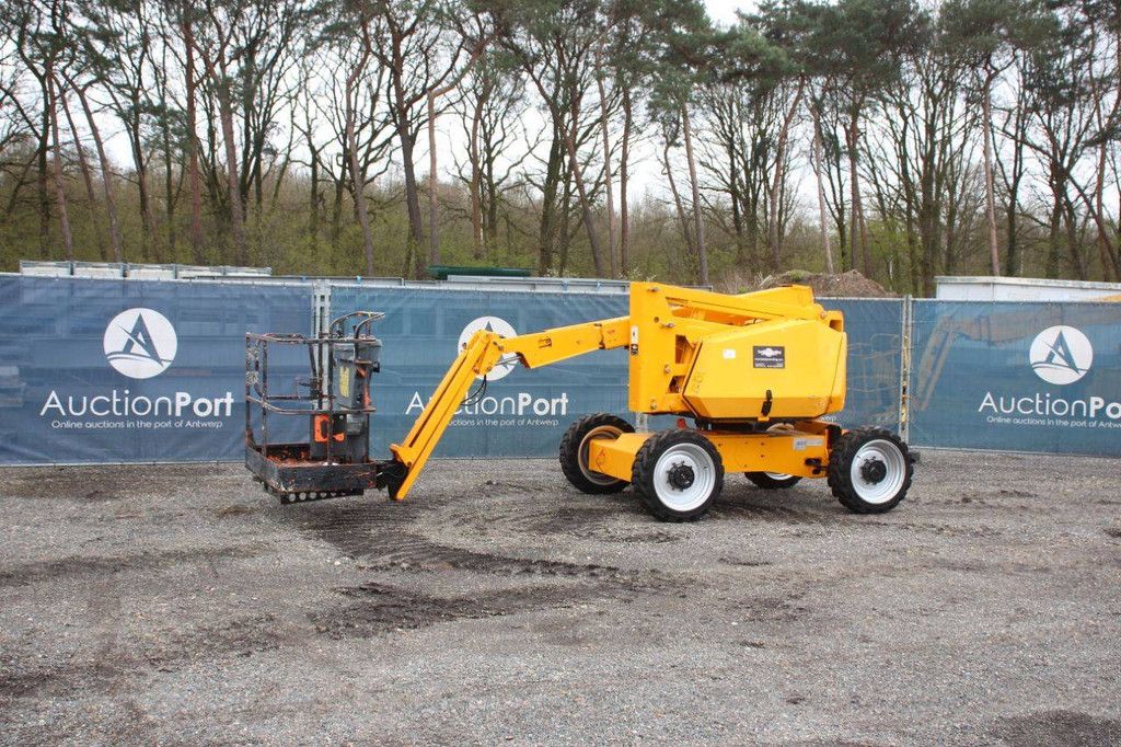 Articulating boom lift JLG 340AJ 12.33m Diesel