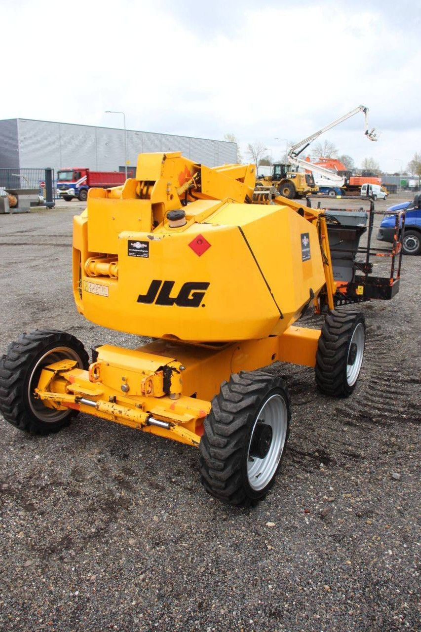 Articulating boom lift JLG 340AJ 12.33m Diesel