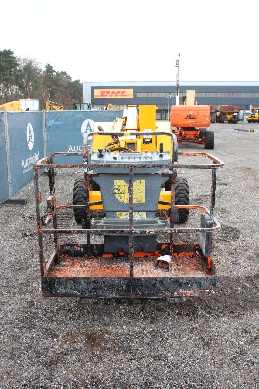 Articulating boom lift JLG 340AJ 12.33m Diesel