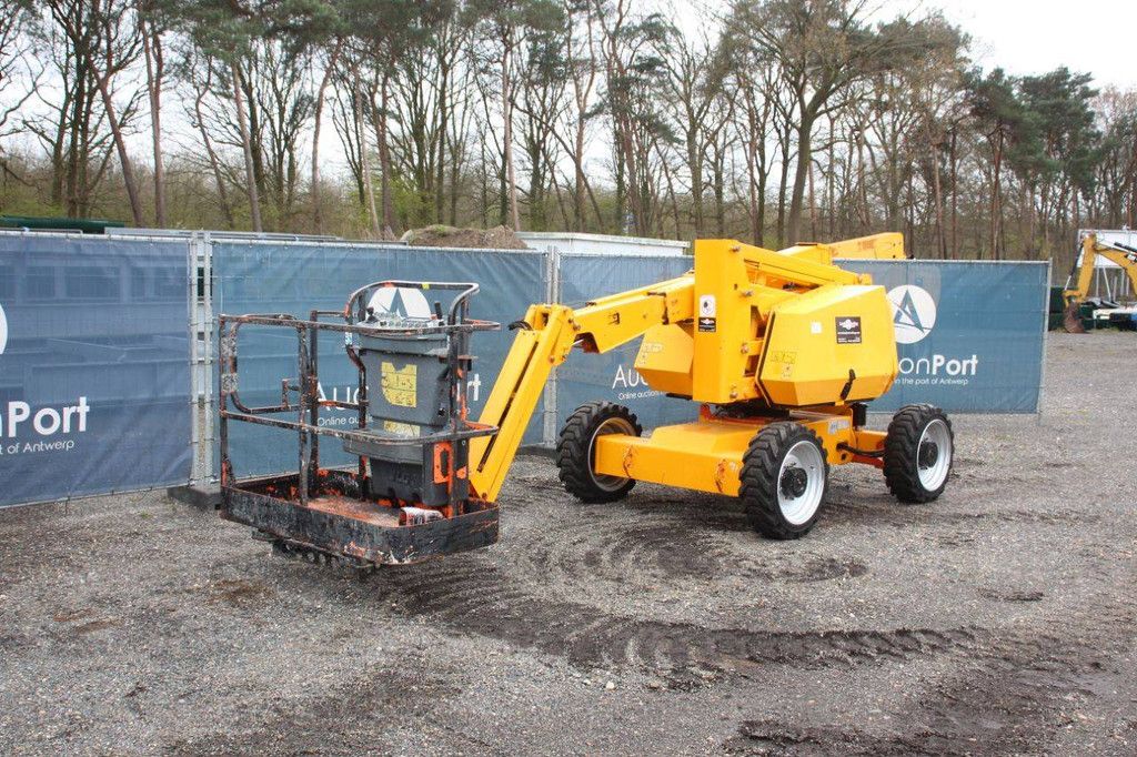 Articulating boom lift JLG 340AJ 12.33m Diesel