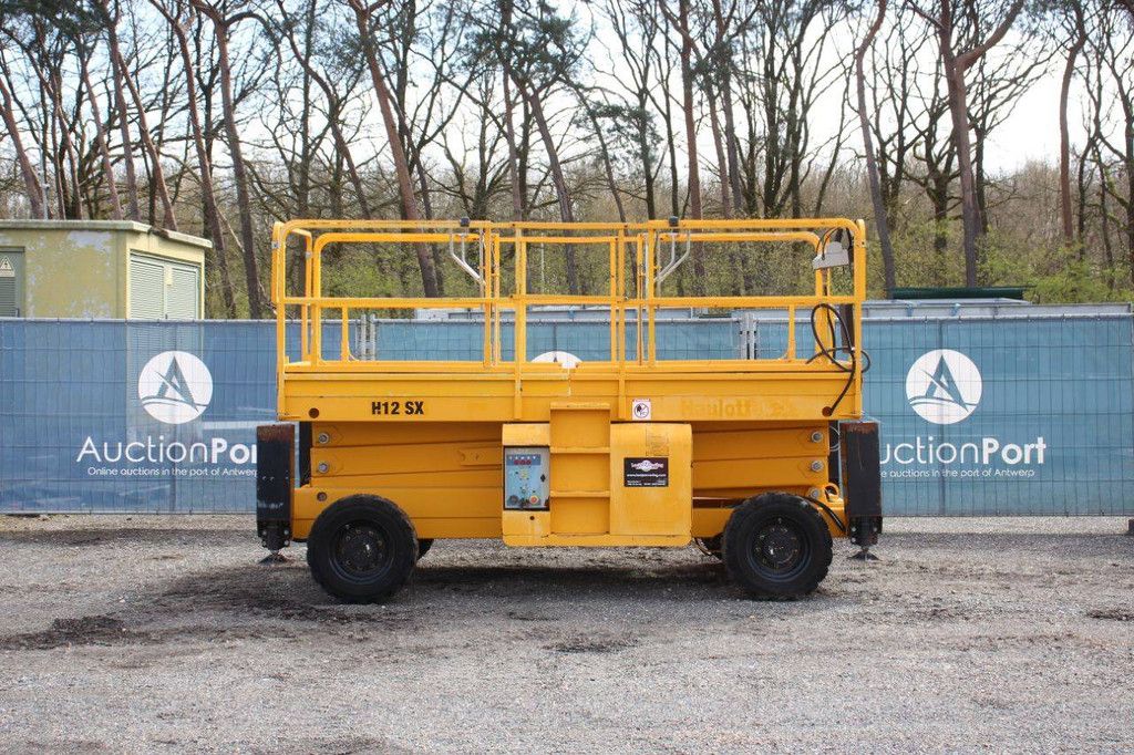 Scherenarbeitsbühne Haulotte H12 SX Diesel 12m 2015