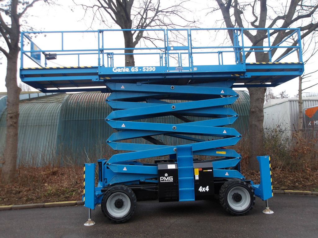Scissor lift Genie GS-5390RT 18.15m Diesel 2019