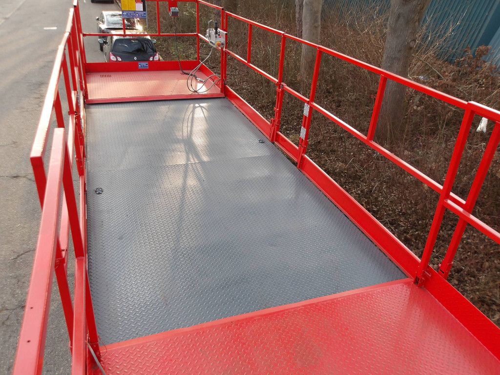 Skyjack SJ9250 Scherenarbeitsbühne 17,24 m Diesel 2015