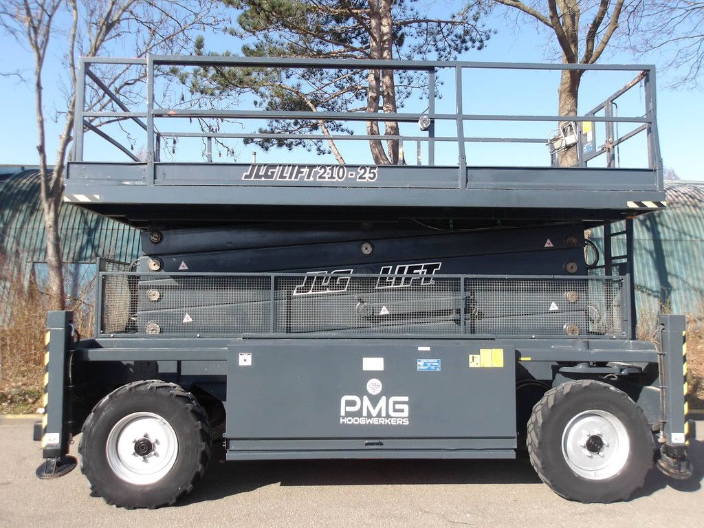 Scherenarbeitsbühne JLG 210-25 23m Diesel 2012