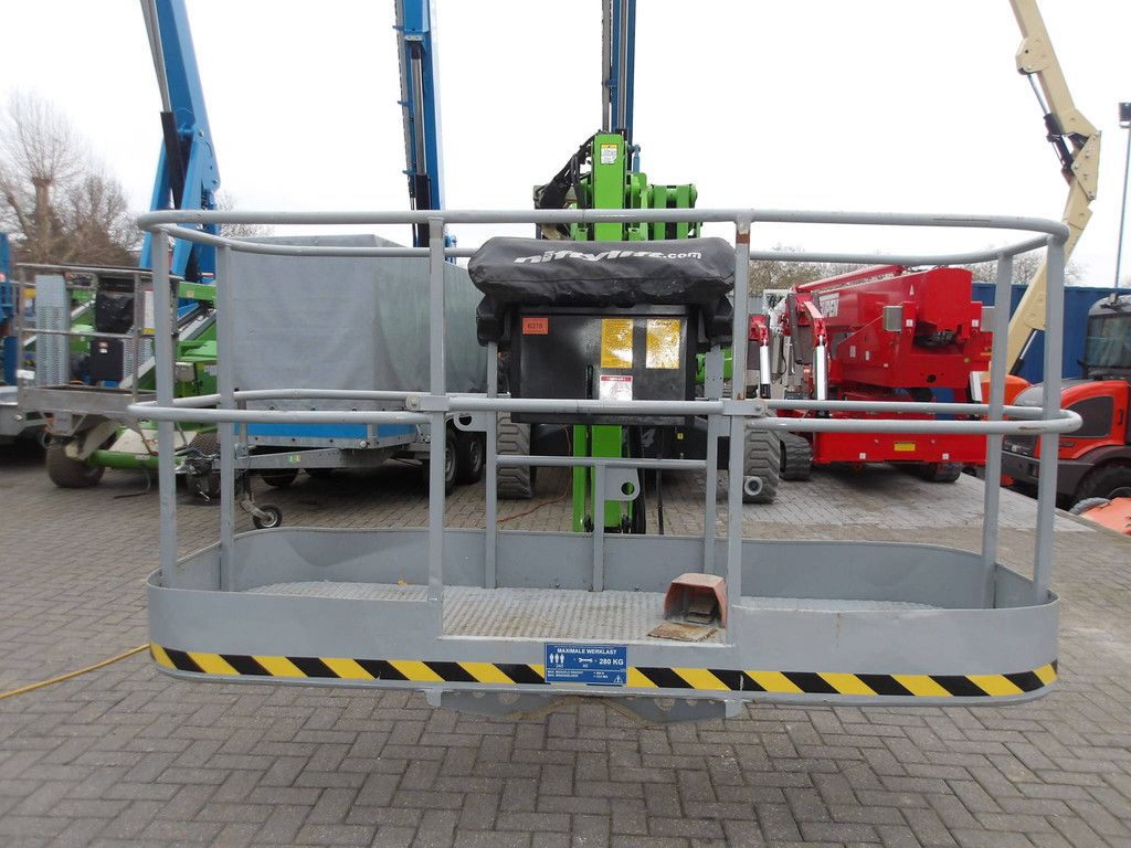 Nifty HR28HYB Hybrid-Gelenkteleskoparbeitsbühne 28 m 2019