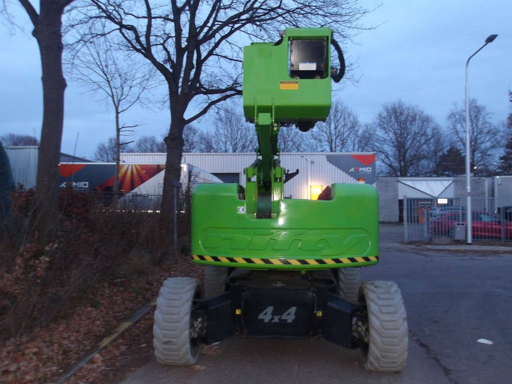 Nifty HR28HYB Hybrid-Gelenkteleskoparbeitsbühne 28 m 2019