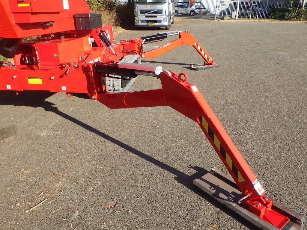 Tracked aerial work platform Teupen Leo30T Bi-energy 30m 2015