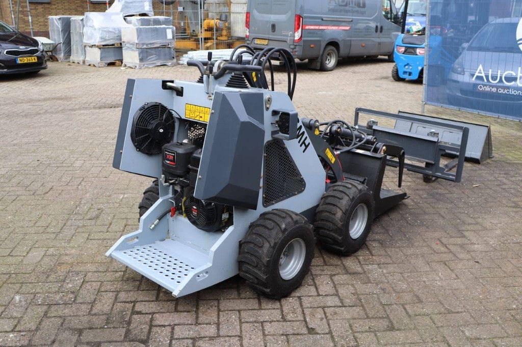 Skid steer loader CMH HT320 Petrol 13.5 hp 2025