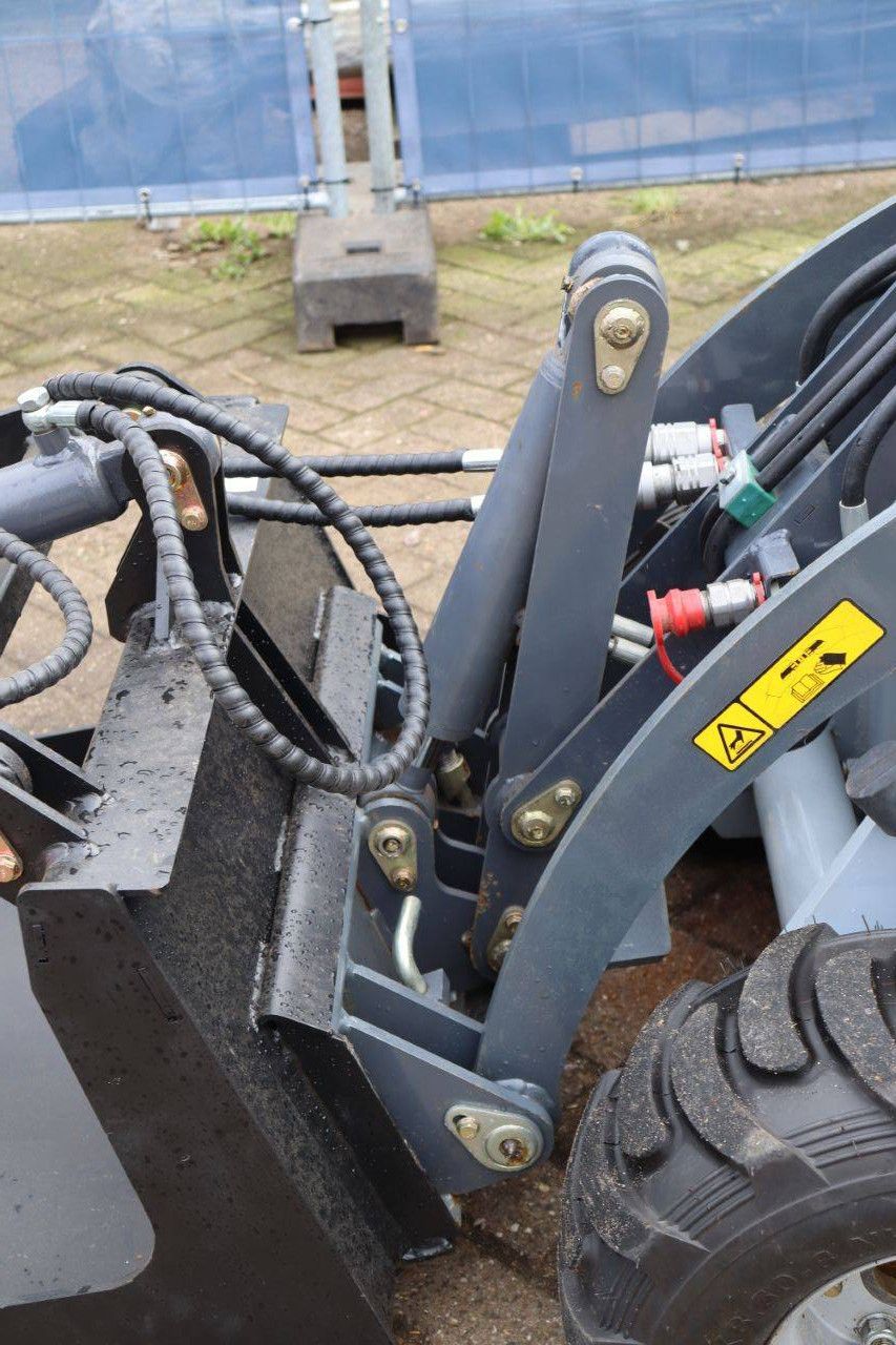 Skid steer loader CMH HT320 Petrol 13.5 hp 2025