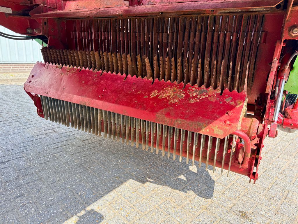 Strautmann Mega Vitesse 3 DO Opraapwagen