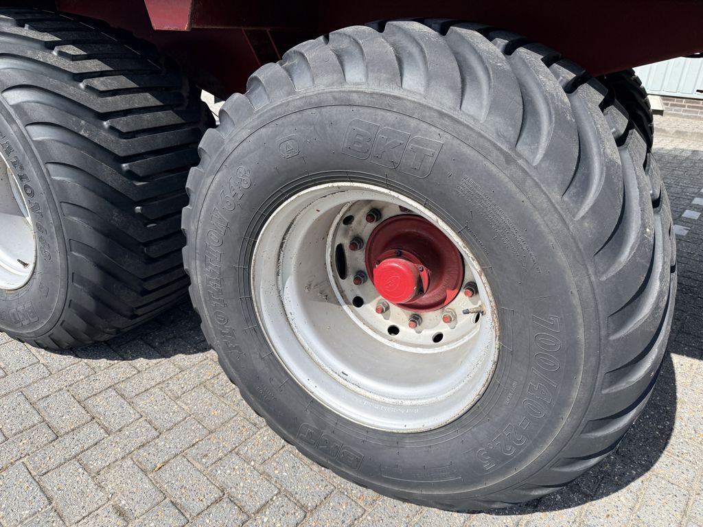 Strautmann Mega Vitesse 3 DO Opraapwagen