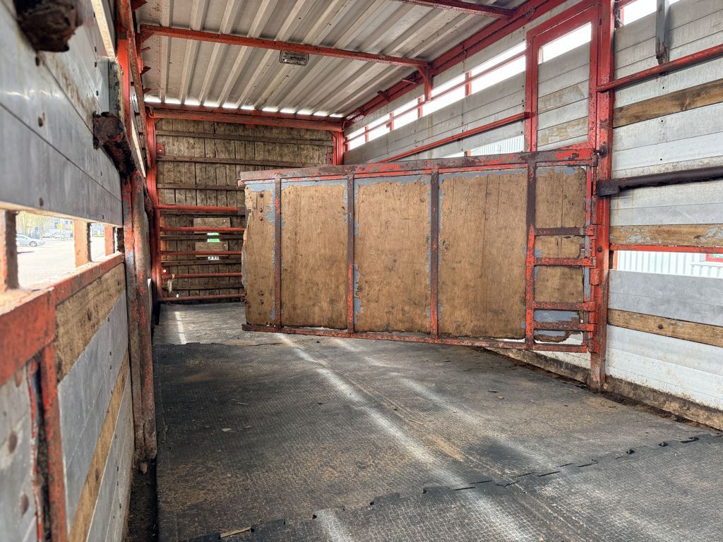 Onbekend 4-Wielige Veewagen