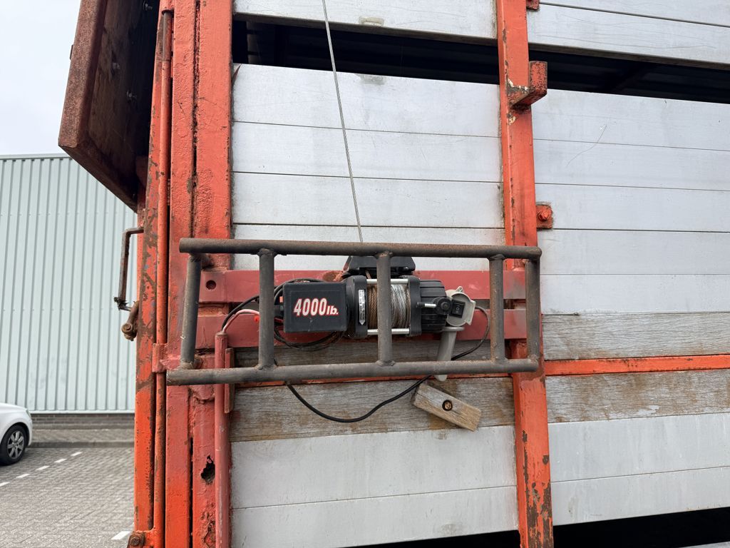 Onbekend 4-Wielige Veewagen