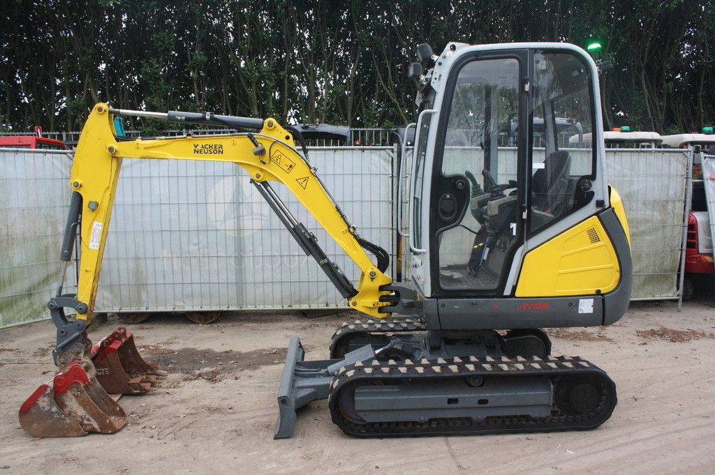 Mini excavator Wacker Neuson ET24 Diesel 2016