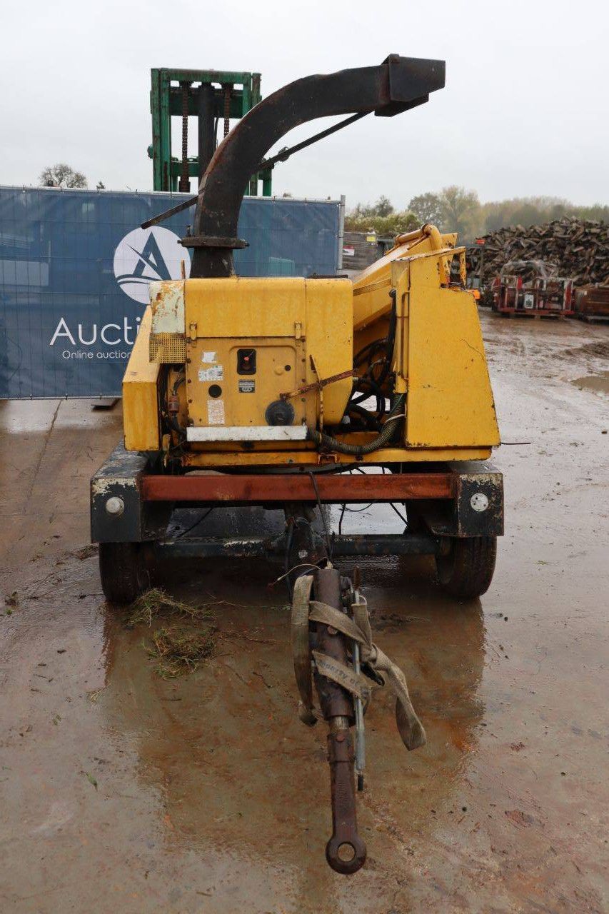 Schliesing Wood Chipper