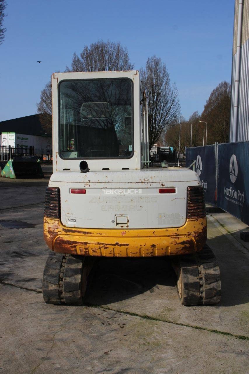 Raupenbagger Takeuchi TB145 Diesel 27,9 kW 2000