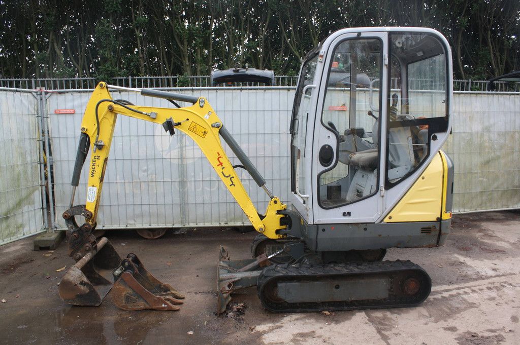 Mini excavator Wacker Neuson 1404 Diesel 2015