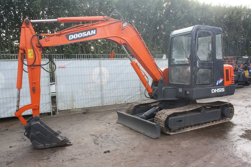 Doosan DH55-V Diesel-Raupenbagger